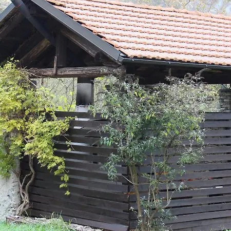 Era Del Cinghiale Bianco, Intera Cascina Nel Parco Di