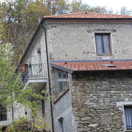Era Del Cinghiale Bianco, Intera Cascina Nel Parco Di